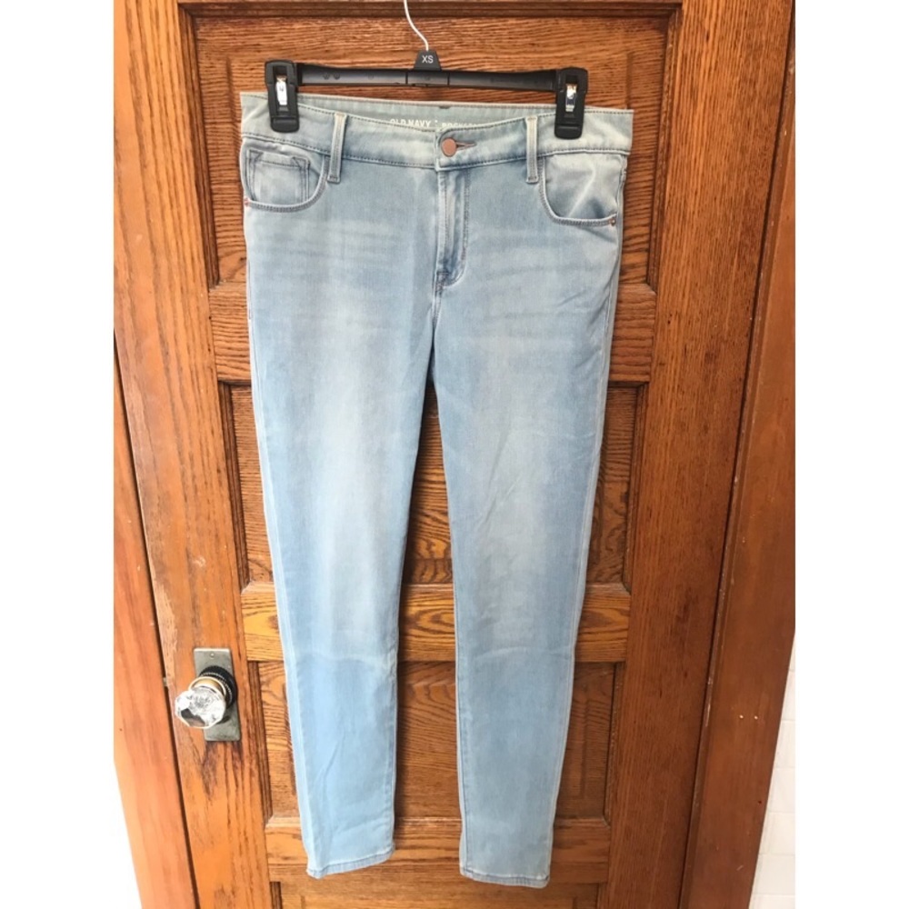 Comfy Old Navy Light Wash Rockstar Jeggings